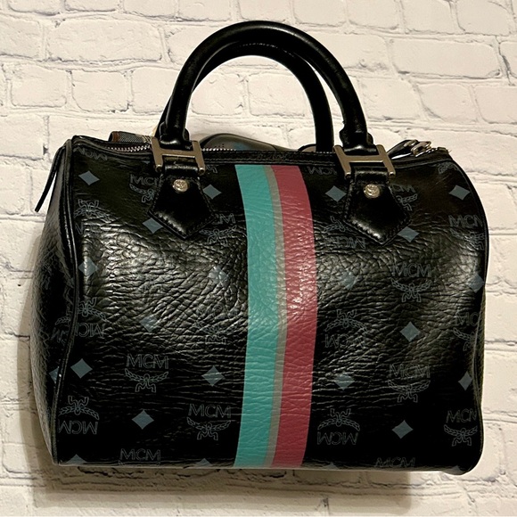 MCM Black Boston Dog Bone Bag - EUC - Picture 4 of 16